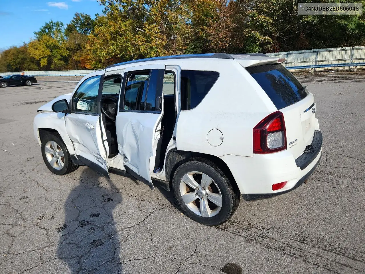 2014 JEEP COMPASS VIN 1C4NJDBB2ED506048 — фото 2