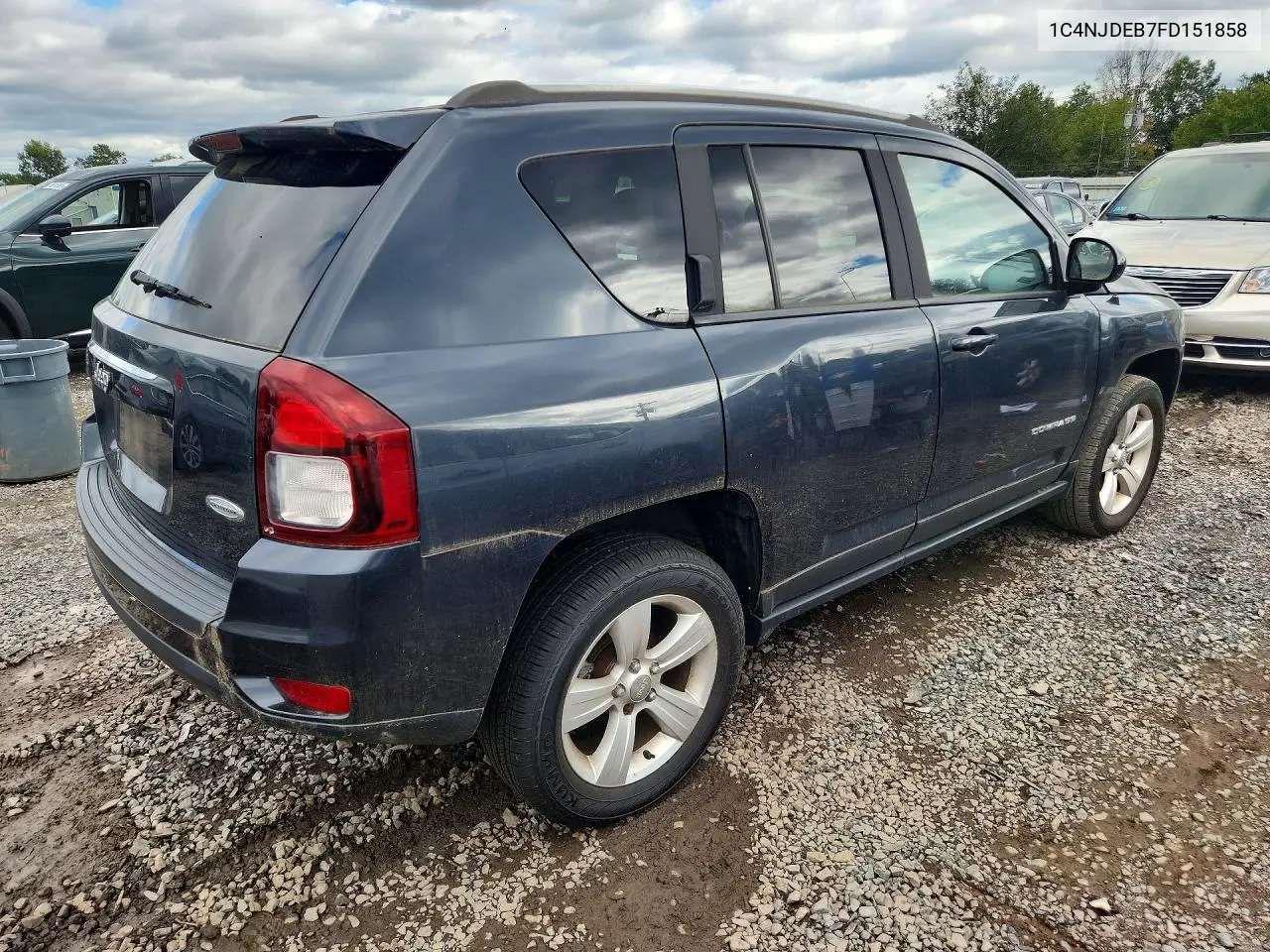 2015 JEEP COMPASS VIN 1C4NJDEB7FD151858 — фото 3