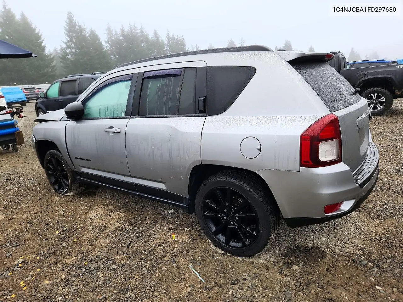 2015 JEEP COMPASS VIN 1C4NJCBA1FD297680 — фото 2