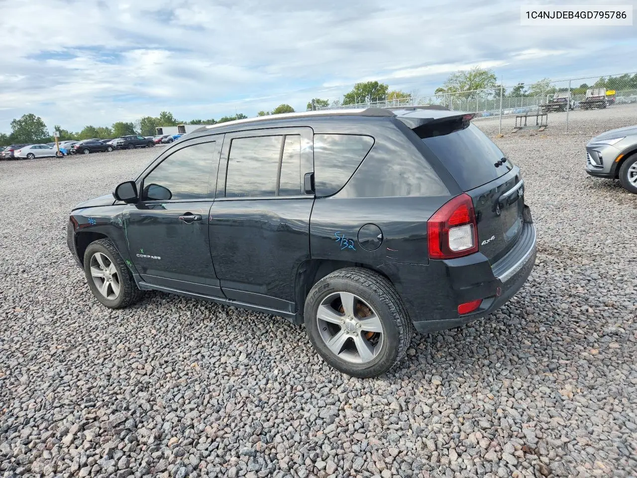 2016 JEEP COMPASS VIN 1C4NJDEB4GD795786 — фото 2