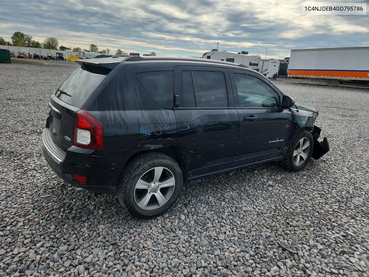 2016 JEEP COMPASS VIN 1C4NJDEB4GD795786 — фото 3