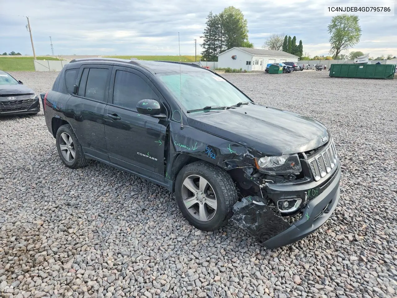 2016 JEEP COMPASS VIN 1C4NJDEB4GD795786 — фото 4
