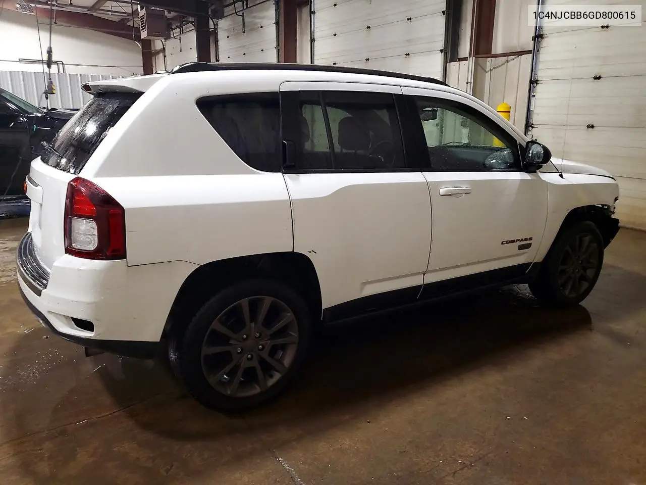 2016 JEEP COMPASS VIN 1C4NJCBB6GD800615 — фото 3