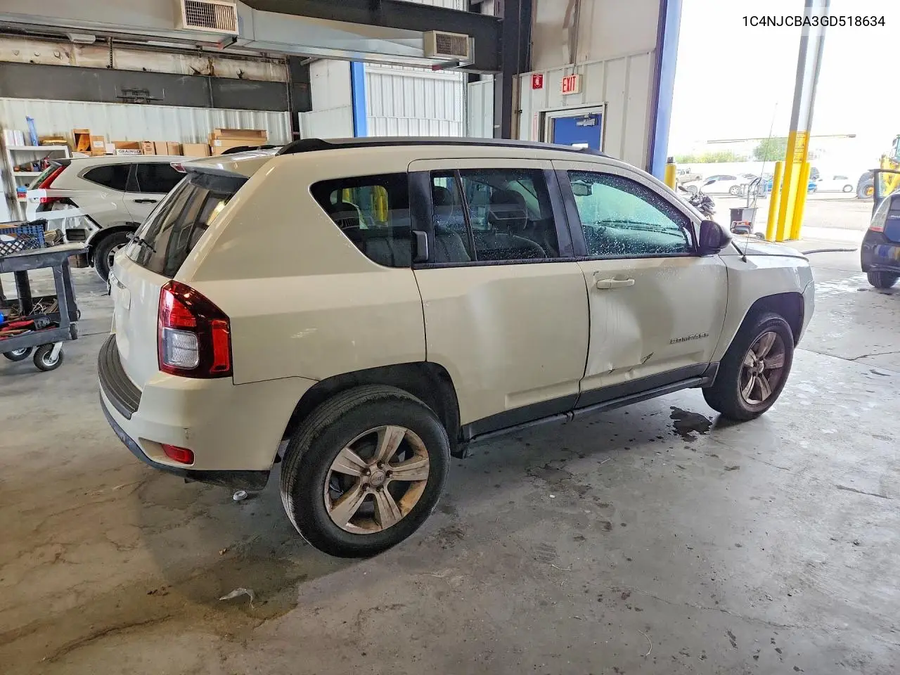 2016 JEEP COMPASS VIN 1C4NJCBA3GD518634 — фото 3