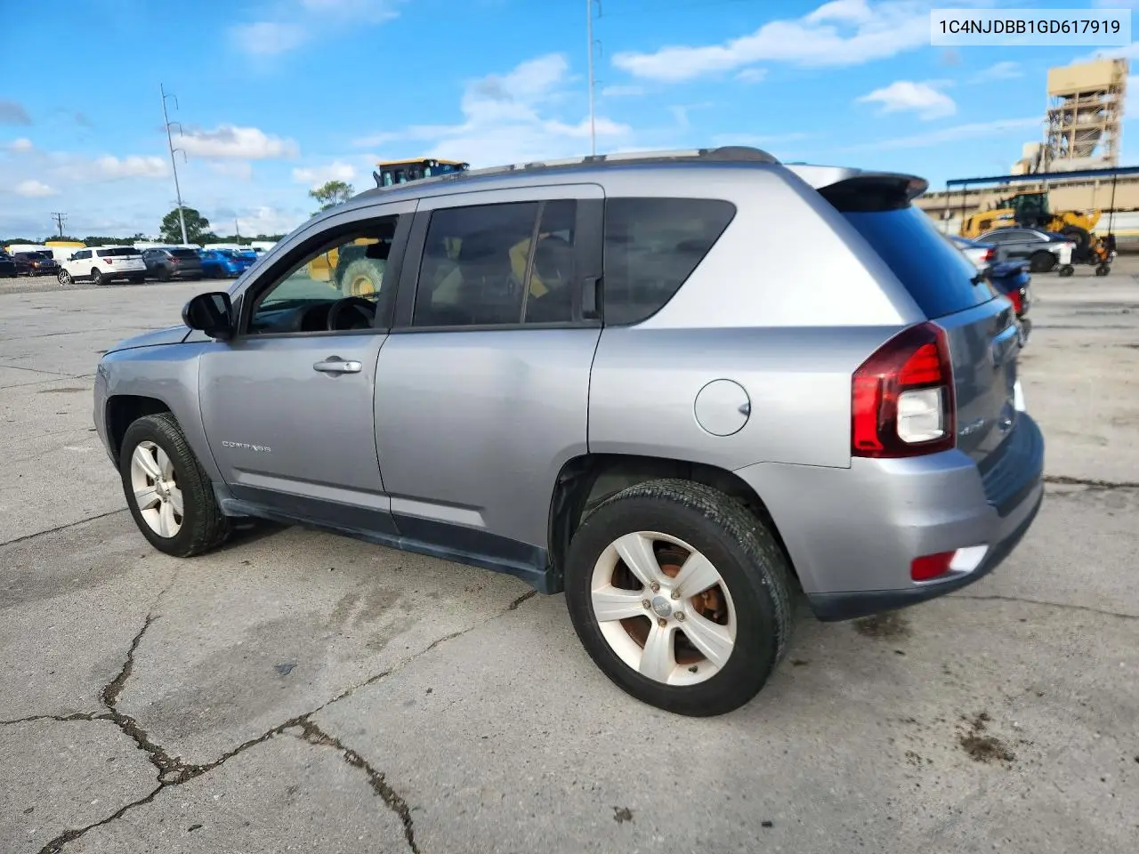 2016 JEEP COMPASS VIN 1C4NJDBB1GD617919 — фото 2