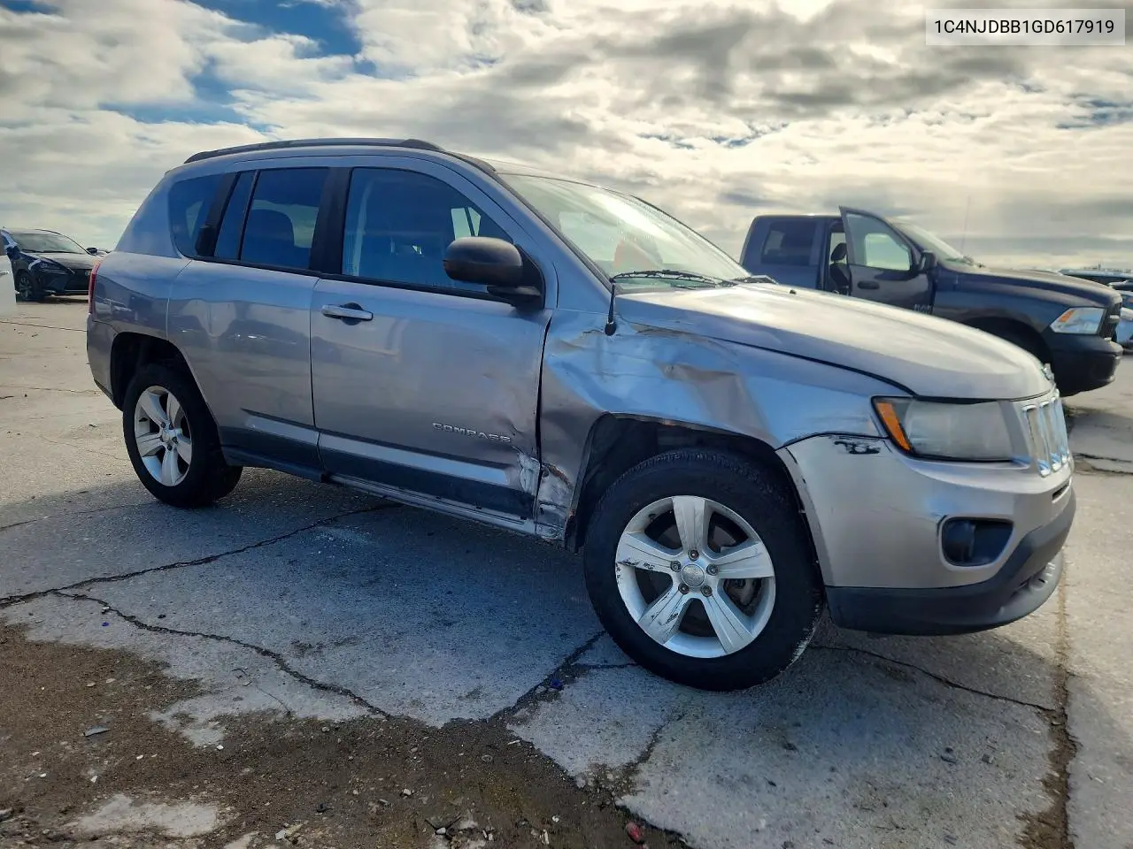 2016 JEEP COMPASS VIN 1C4NJDBB1GD617919 — фото 4