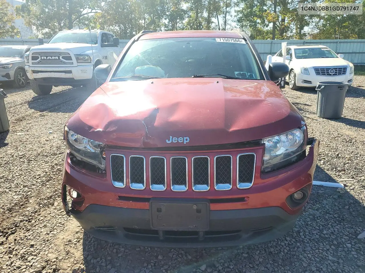 2016 JEEP COMPASS VIN 1C4NJDBB1GD791747 — фото 5