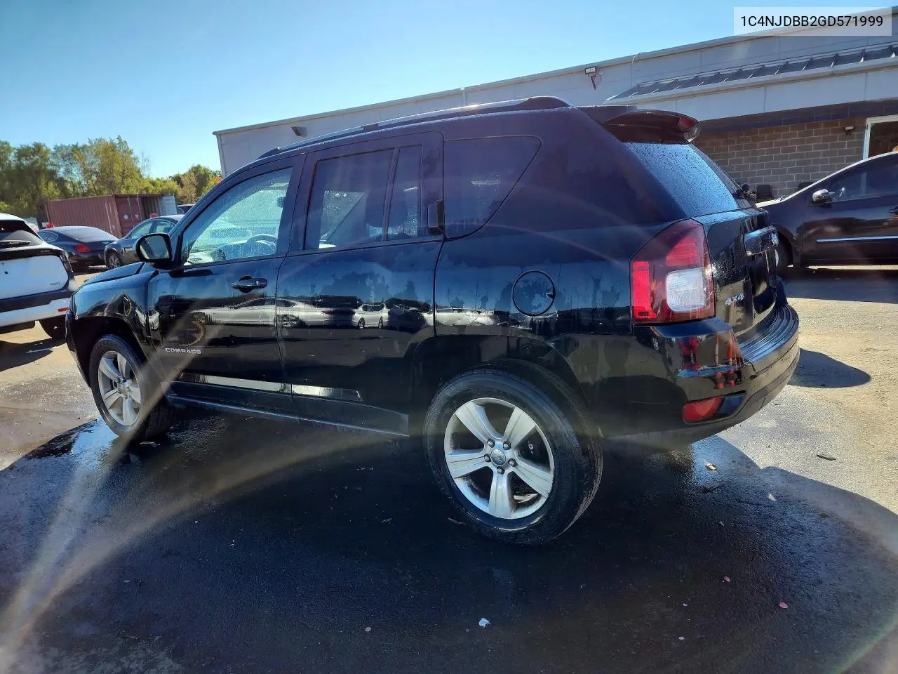 2016 JEEP COMPASS VIN 1C4NJDBB2GD571999 — фото 2