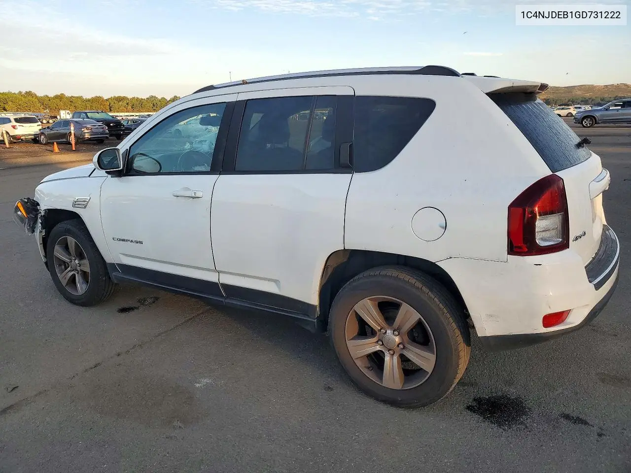 2016 JEEP COMPASS VIN 1C4NJDEB1GD731222 — фото 2