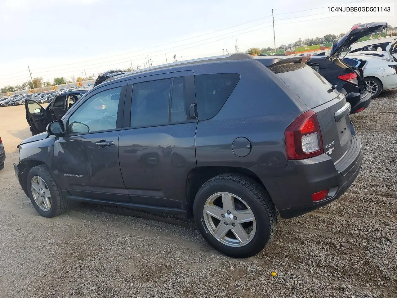 2016 JEEP COMPASS VIN 1C4NJDBB0GD501143 — фото 2
