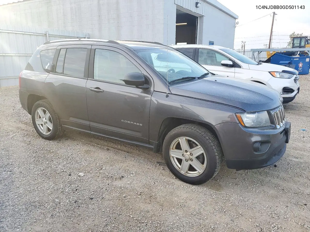 2016 JEEP COMPASS VIN 1C4NJDBB0GD501143 — фото 4