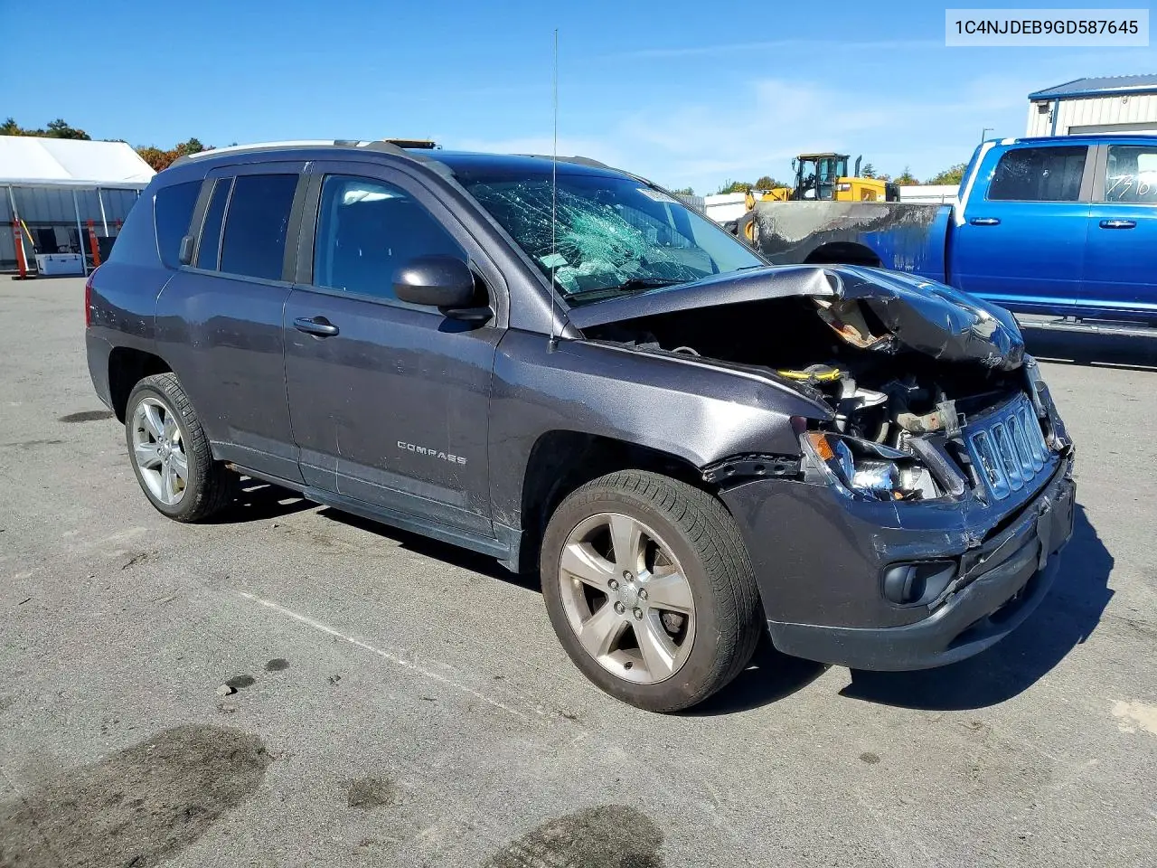 2016 JEEP COMPASS VIN 1C4NJDEB9GD587645 — фото 4