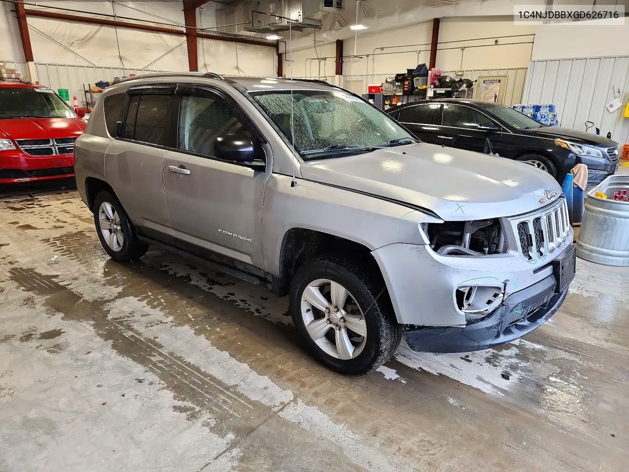 2016 JEEP COMPASS VIN 1C4NJDBBXGD626716 — фото 4