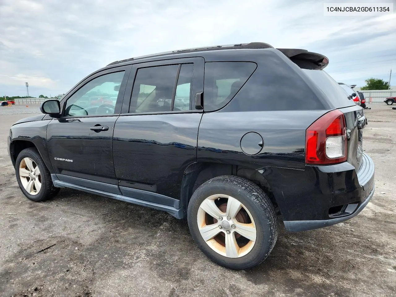 2016 JEEP COMPASS VIN 1C4NJCBA2GD611354 — фото 2