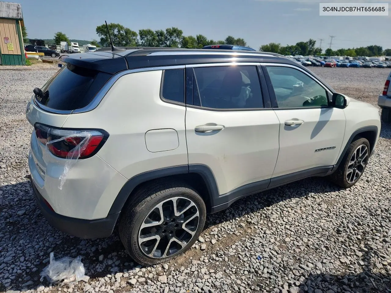 2017 JEEP COMPASS VIN 3C4NJDCB7HT656685 — фото 3