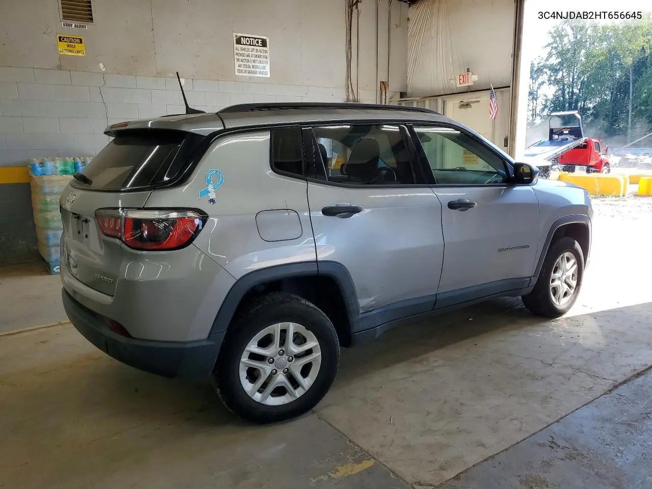 2017 JEEP COMPASS VIN 3C4NJDAB2HT656645 — фото 3