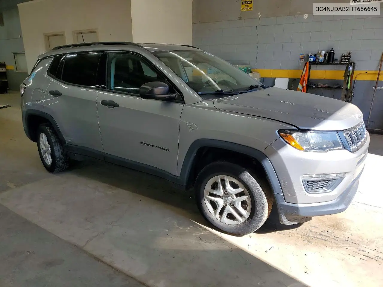2017 JEEP COMPASS VIN 3C4NJDAB2HT656645 — фото 4
