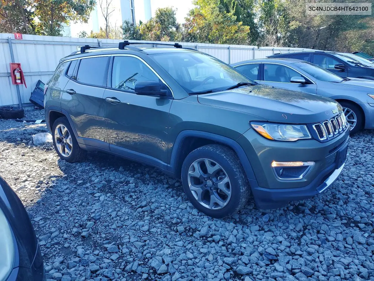 2017 JEEP COMPASS VIN 3C4NJDCB4HT642100 — фото 4