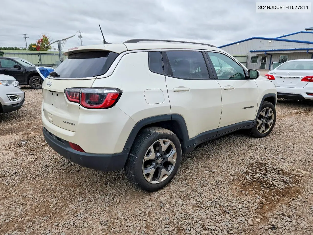 2017 JEEP COMPASS VIN 3C4NJDCB1HT627814 — фото 3