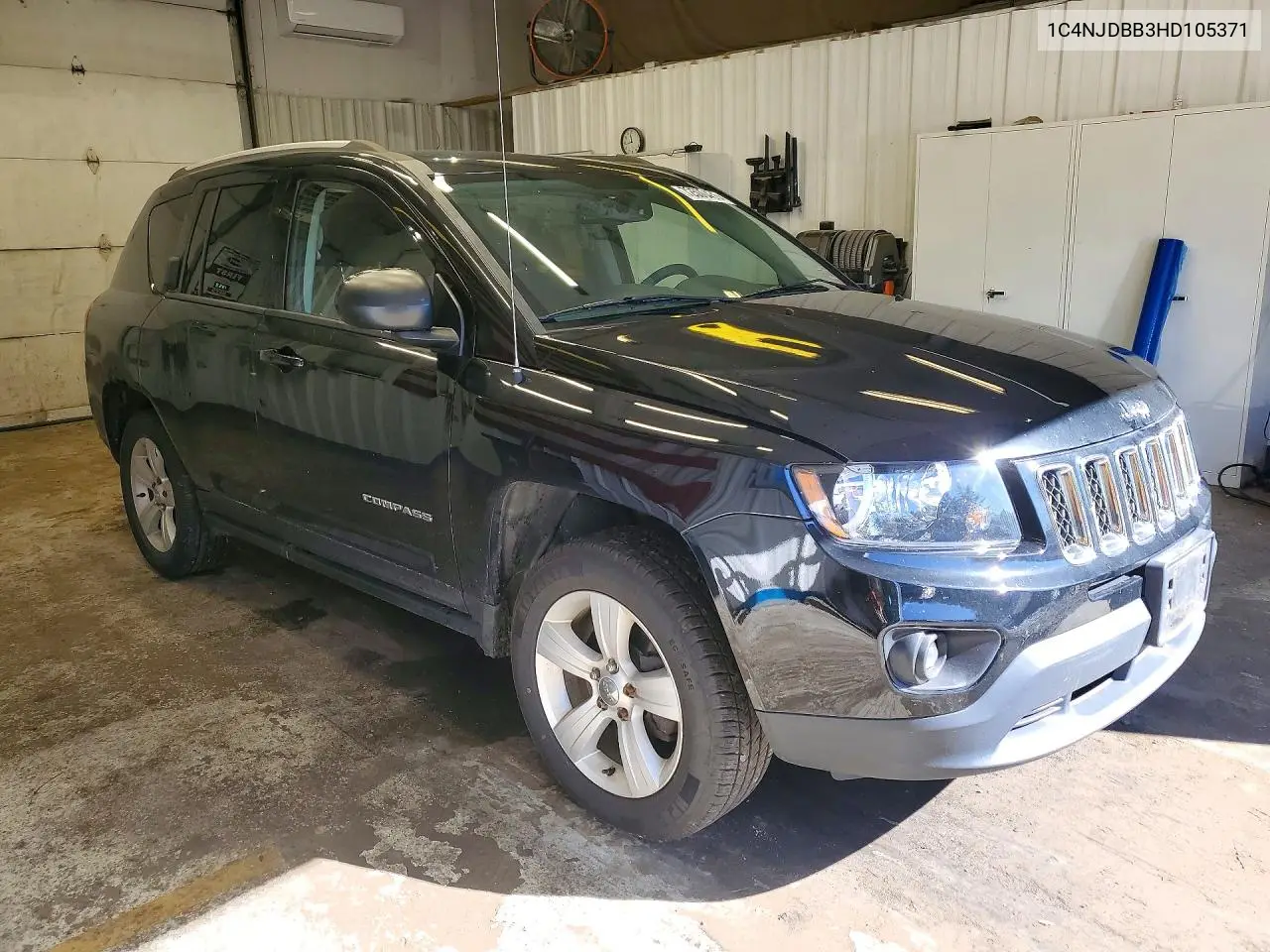 2017 JEEP COMPASS VIN 1C4NJDBB3HD105371 — фото 4
