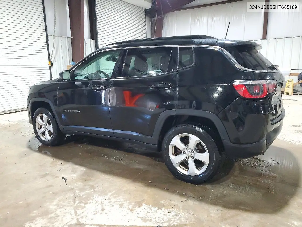 2017 JEEP COMPASS VIN 3C4NJDBB5HT665189 — фото 2