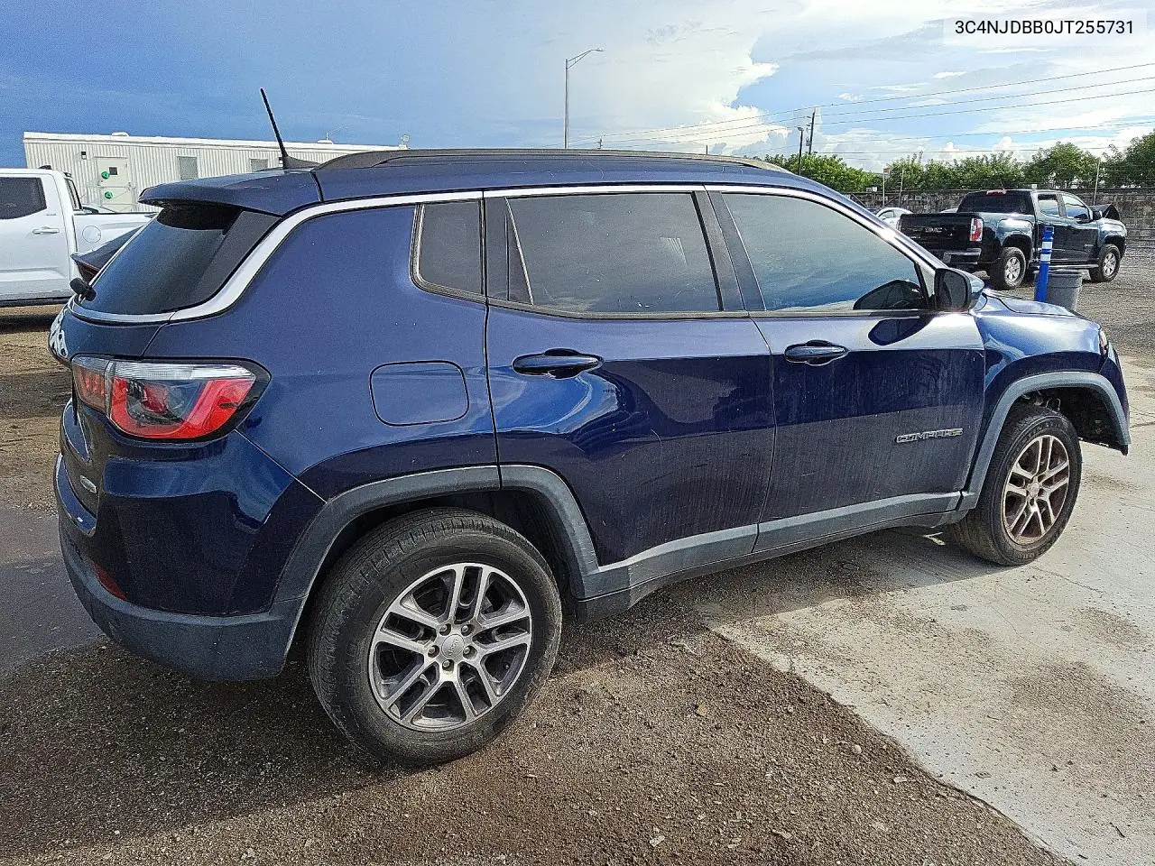 2018 JEEP COMPASS VIN 3C4NJDBB0JT255731 — фото 3