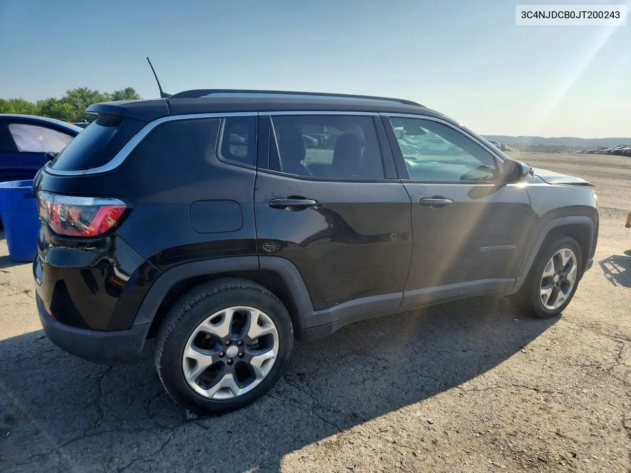 2018 JEEP COMPASS VIN 3C4NJDCB0JT200243 — фото 3