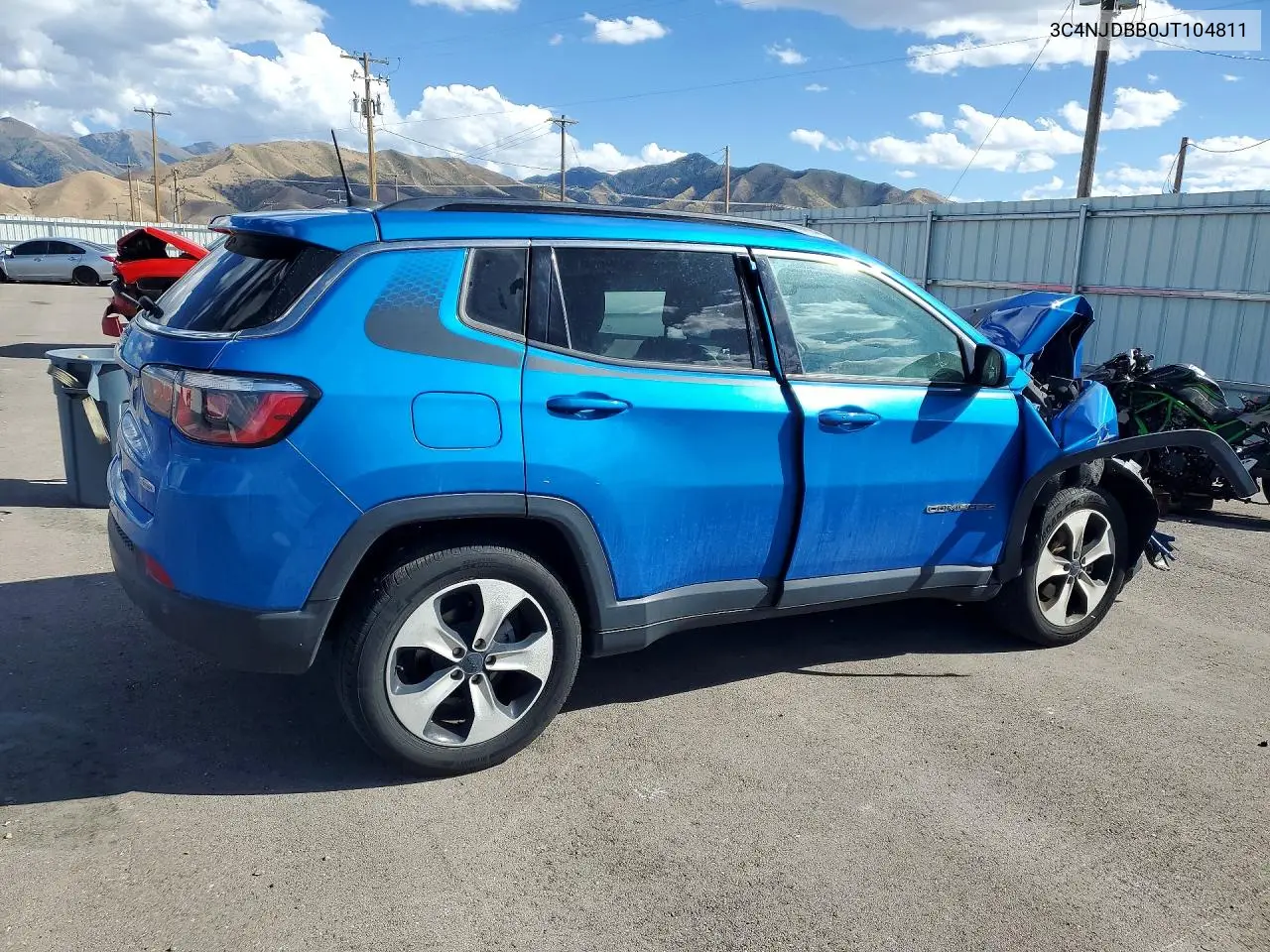 2018 JEEP COMPASS VIN 3C4NJDBB0JT104811 — фото 3