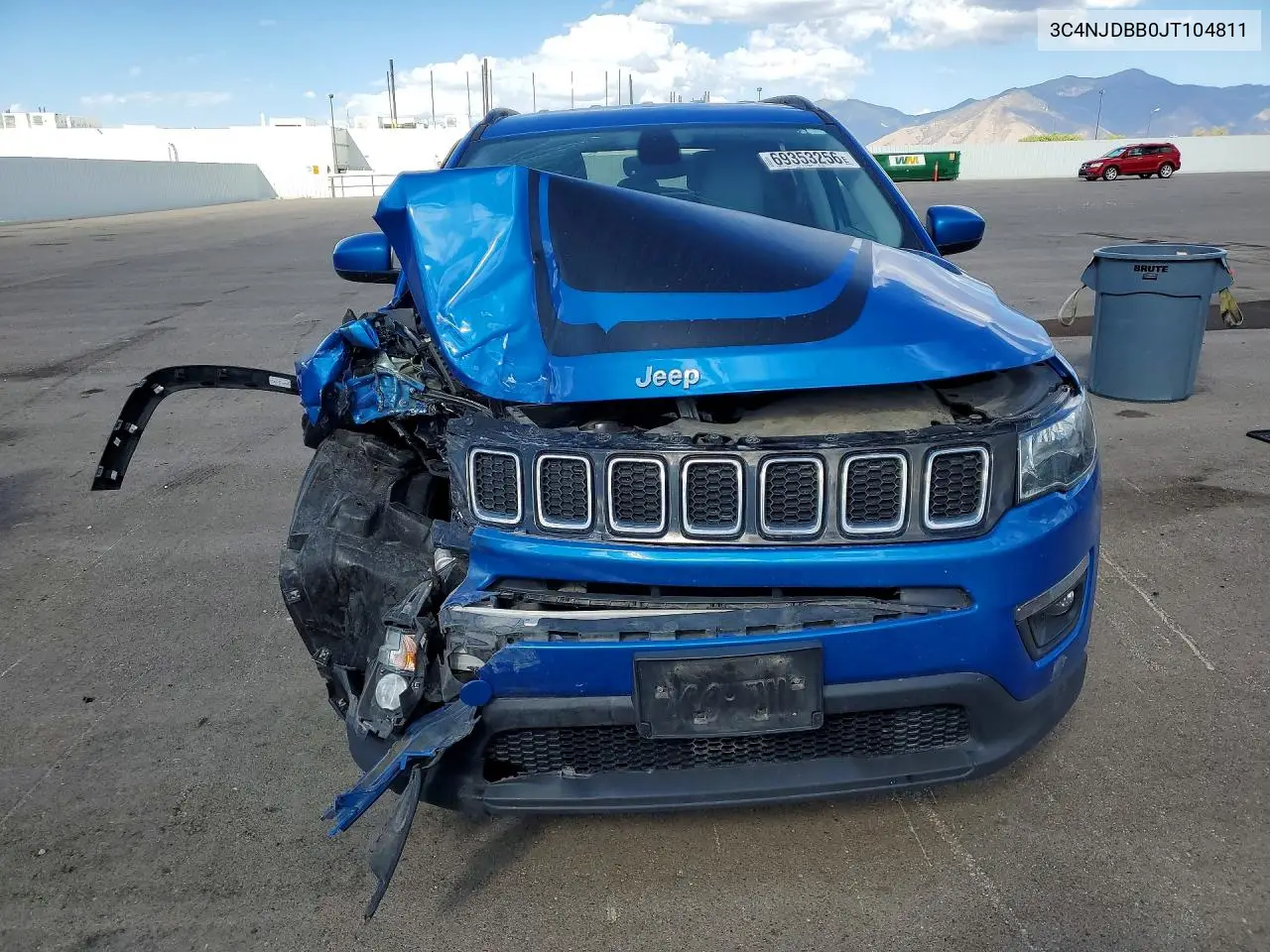 2018 JEEP COMPASS VIN 3C4NJDBB0JT104811 — фото 5