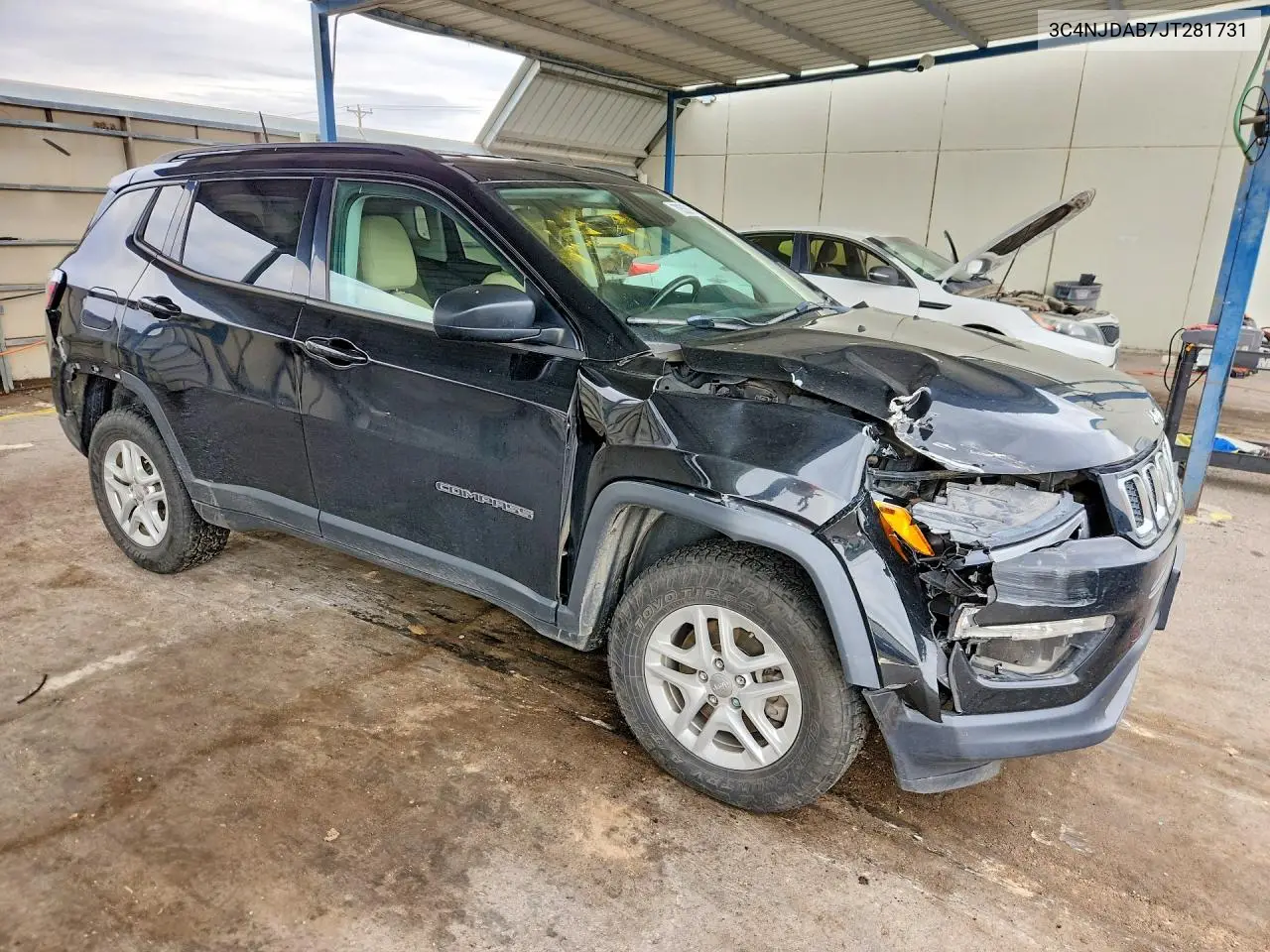 2018 JEEP COMPASS VIN 3C4NJDAB7JT281731 — фото 4