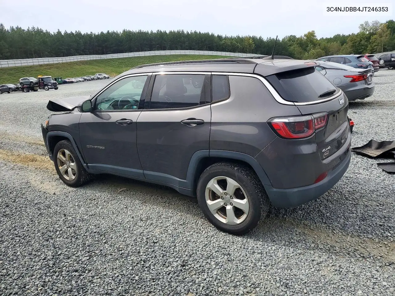 2018 JEEP COMPASS VIN 3C4NJDBB4JT246353 — фото 2