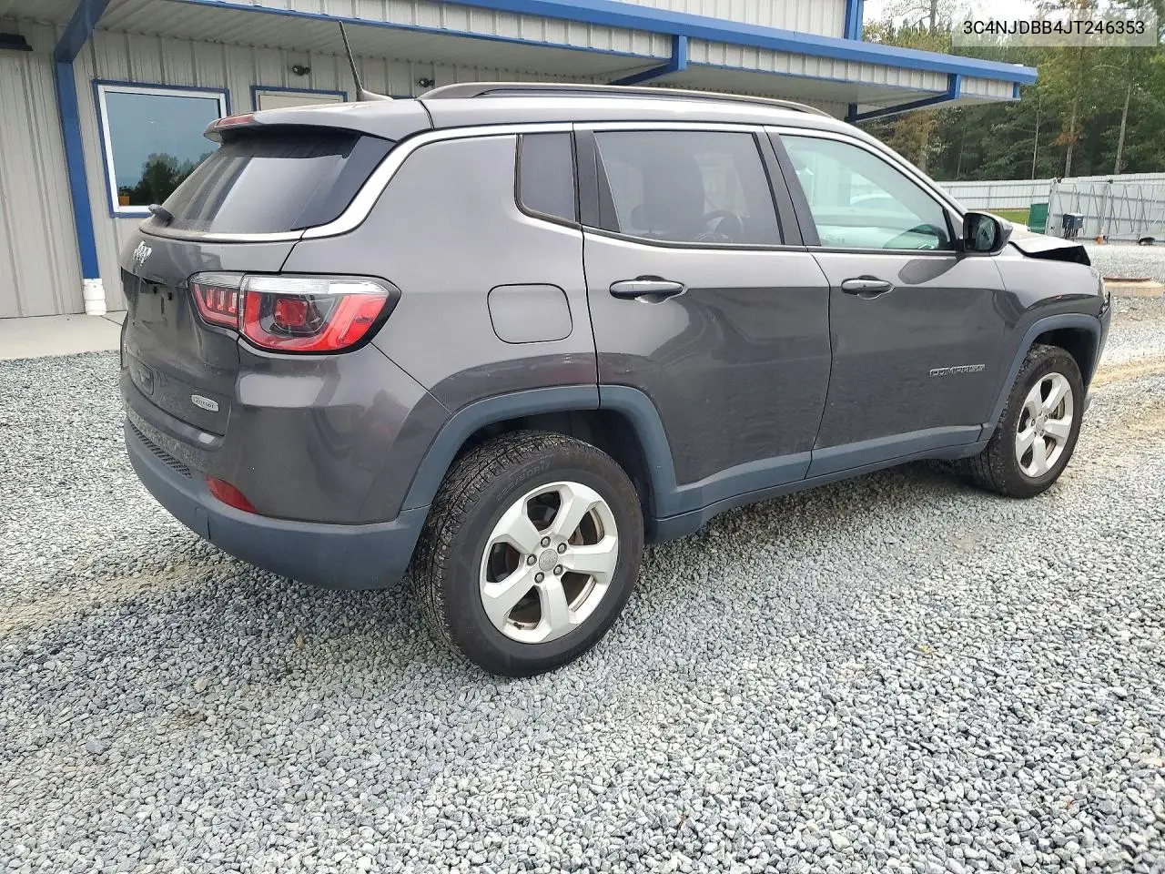 2018 JEEP COMPASS VIN 3C4NJDBB4JT246353 — фото 3