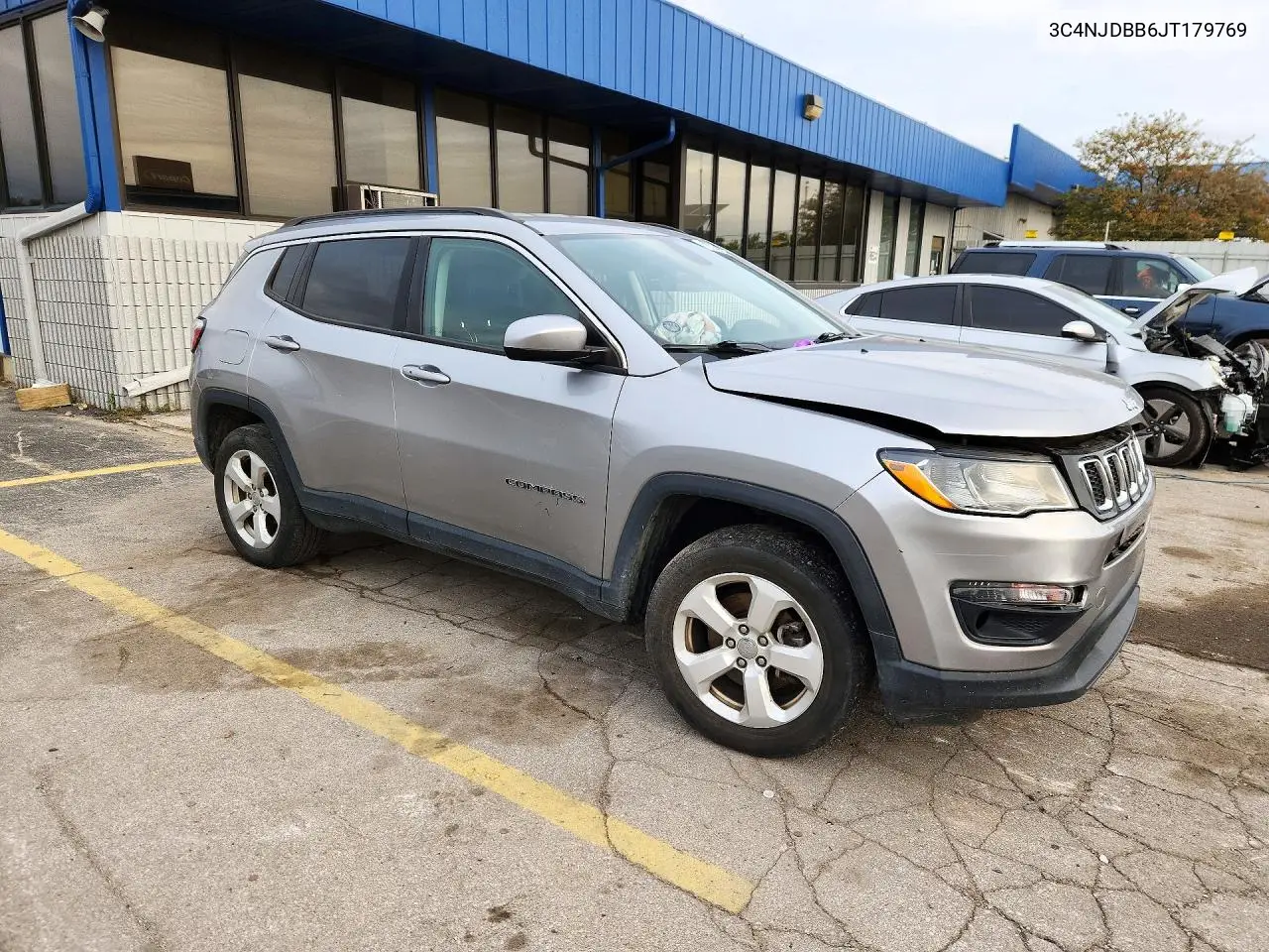 2018 JEEP COMPASS VIN 3C4NJDBB6JT179769 — фото 4