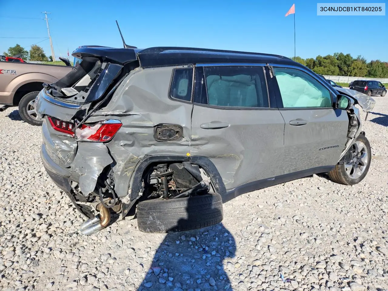 2019 JEEP COMPASS VIN 3C4NJDCB1KT840205 — фото 3