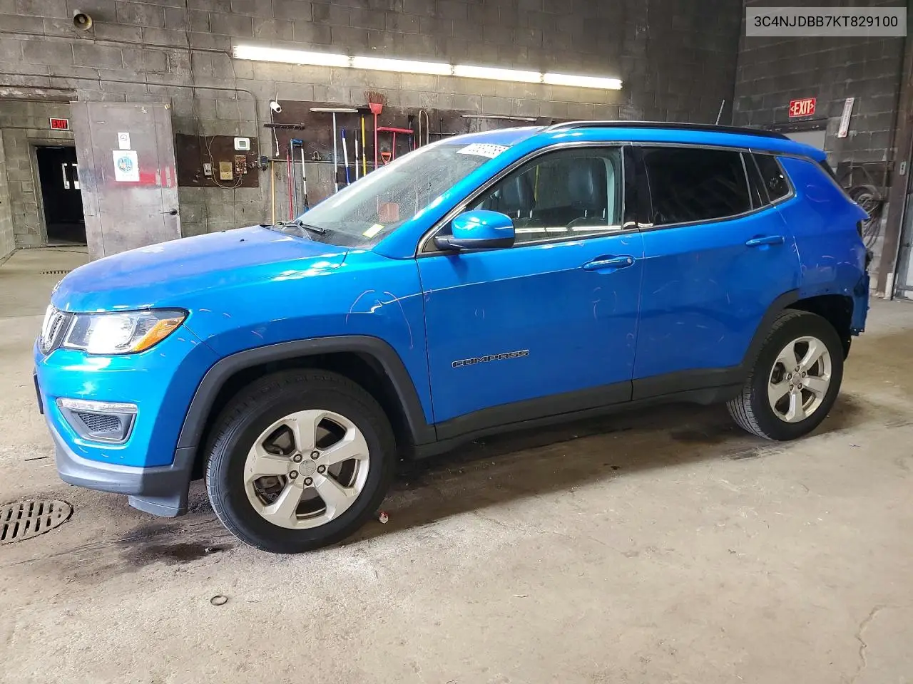 JEEP COMPASS 2019, VIN 3C4NJDBB7KT829100