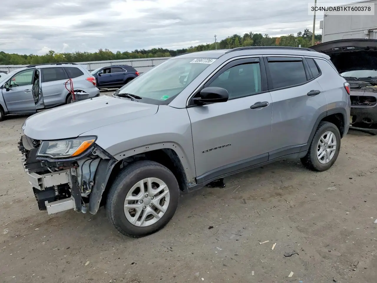 JEEP COMPASS 2019, VIN 3C4NJDAB1KT600378