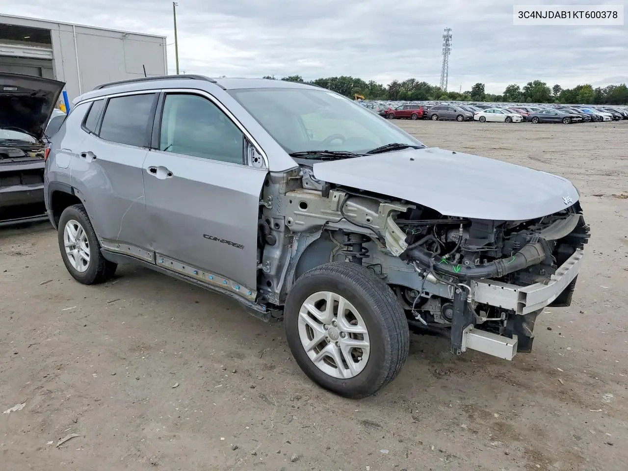 2019 JEEP COMPASS VIN 3C4NJDAB1KT600378 — фото 4