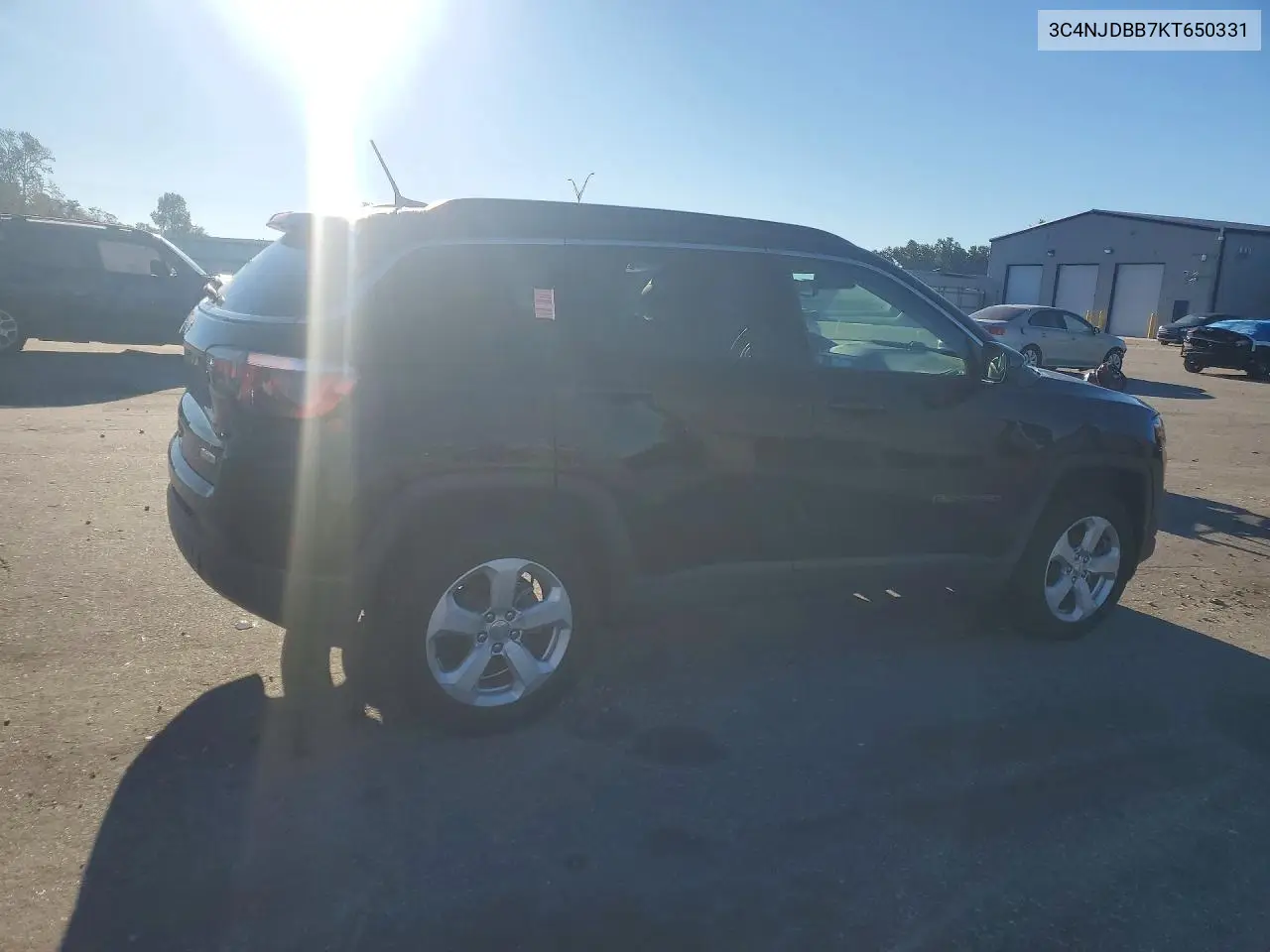 2019 JEEP COMPASS VIN 3C4NJDBB7KT650331 — фото 3