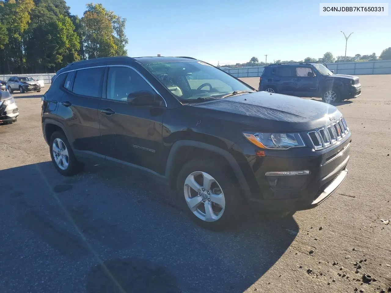 2019 JEEP COMPASS VIN 3C4NJDBB7KT650331 — фото 4