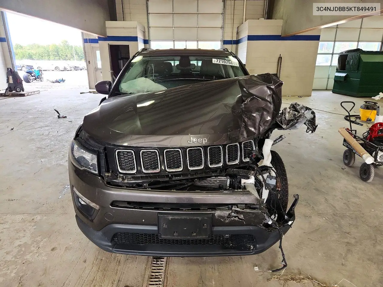 2019 JEEP COMPASS VIN 3C4NJDBB5KT849491 — фото 5