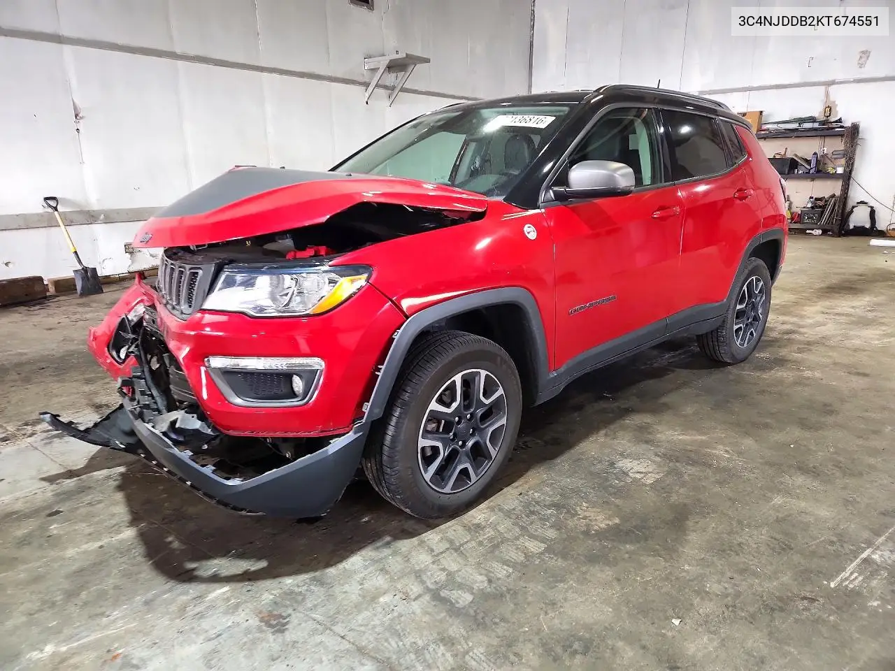 JEEP COMPASS 2019, VIN 3C4NJDDB2KT674551