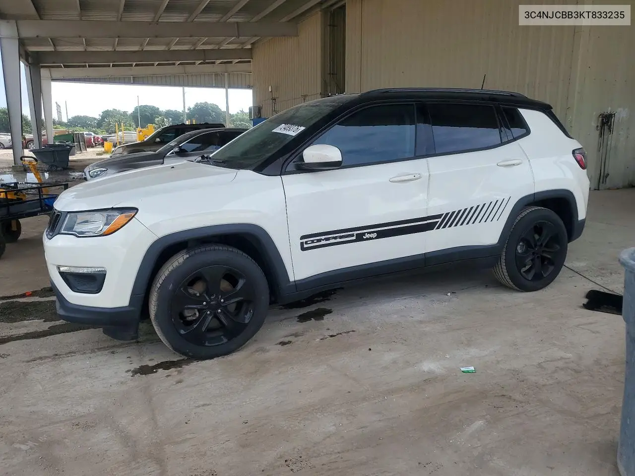 JEEP COMPASS 2019, VIN 3C4NJCBB3KT833235