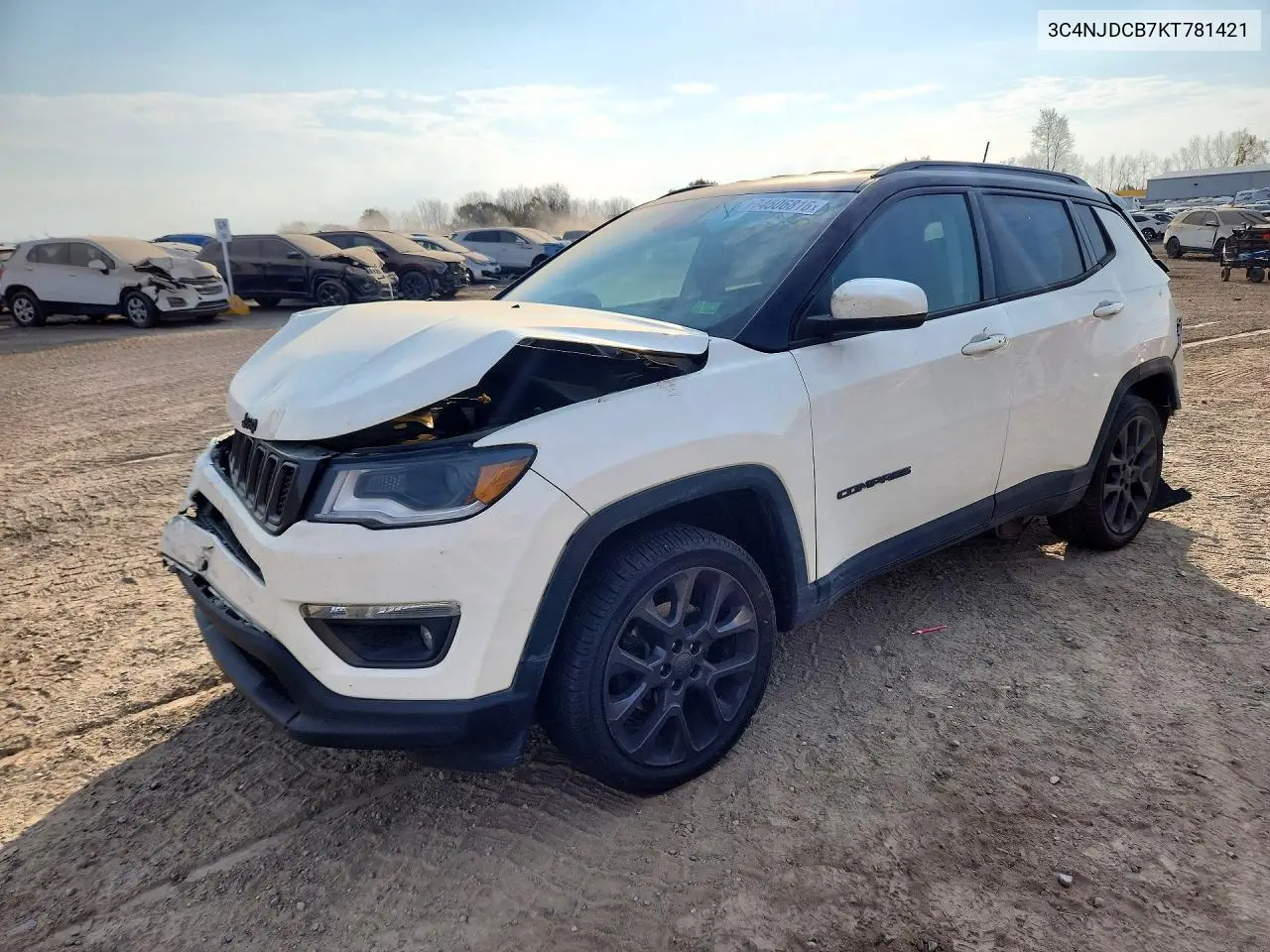 JEEP COMPASS 2019, VIN 3C4NJDCB7KT781421