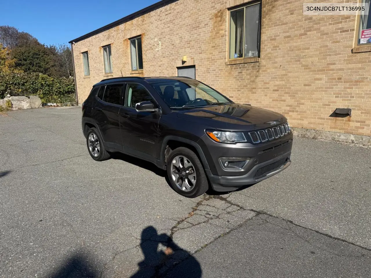 JEEP COMPASS 2020, VIN 3C4NJDCB7LT136995