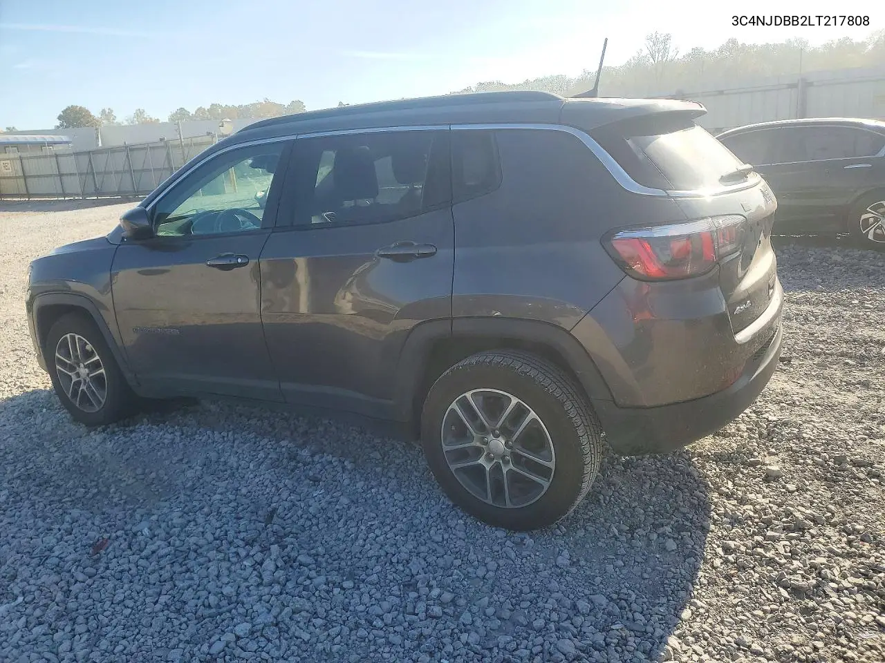 2020 JEEP COMPASS VIN 3C4NJDBB2LT217808 — фото 2
