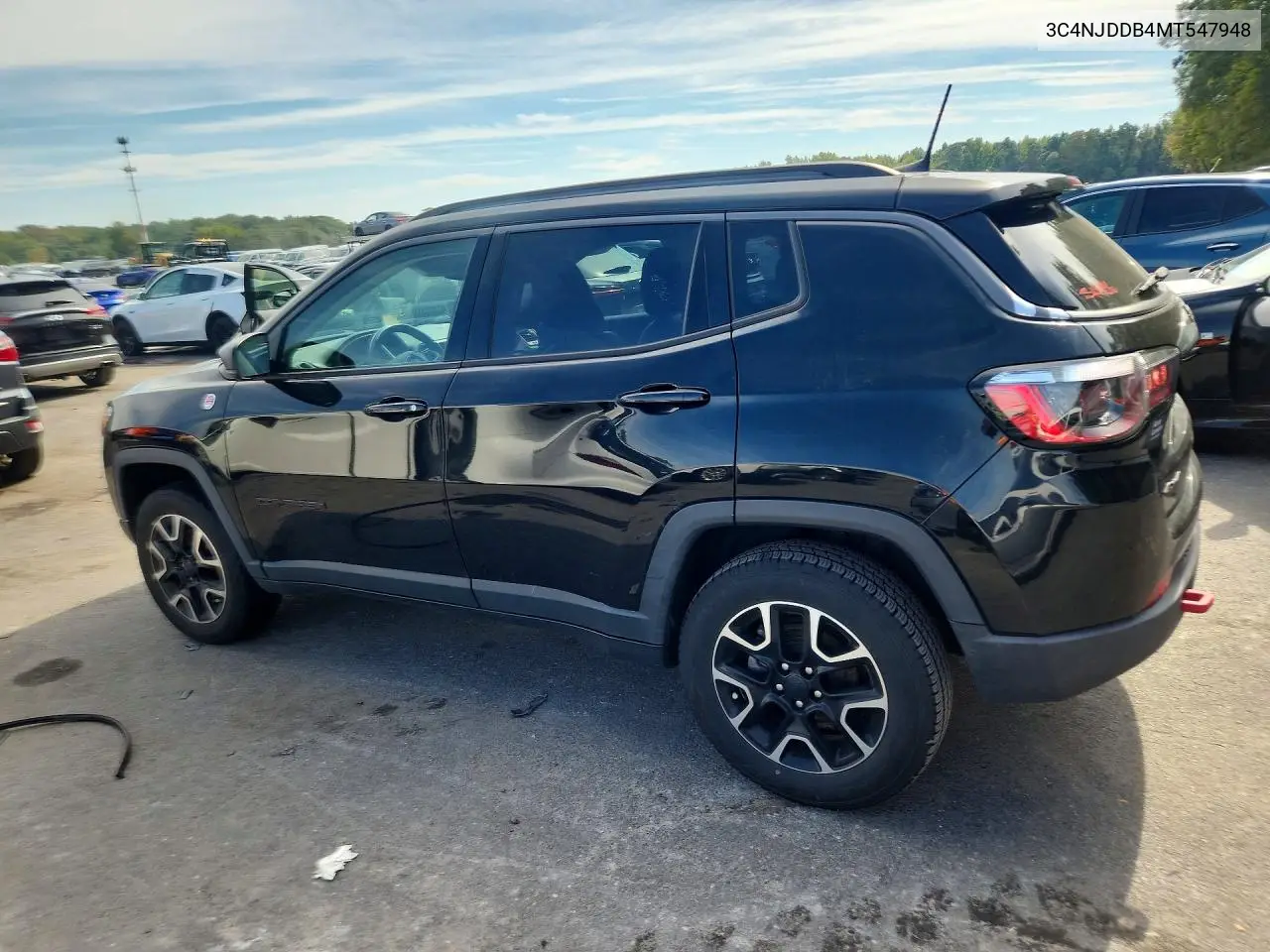 2021 JEEP COMPASS VIN 3C4NJDDB4MT547948 — фото 2