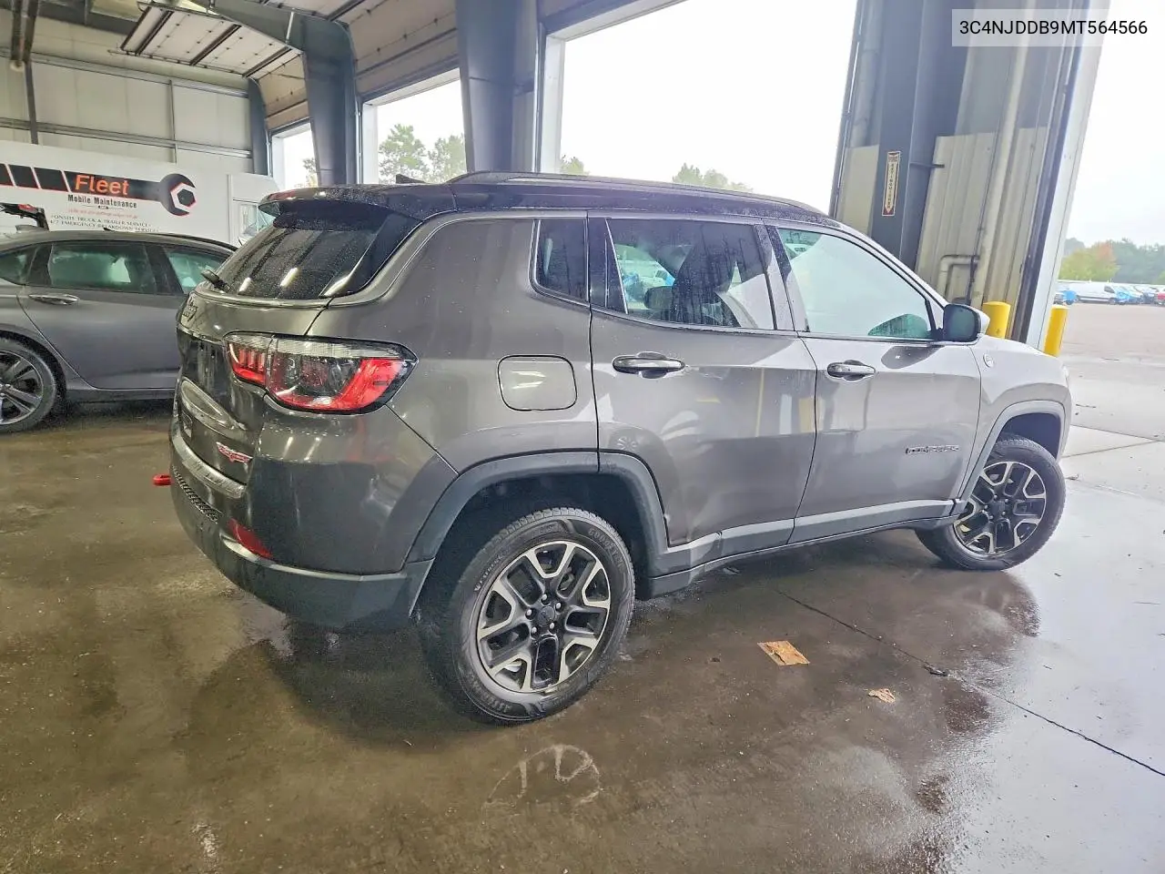 2021 JEEP COMPASS VIN 3C4NJDDB9MT564566 — фото 3
