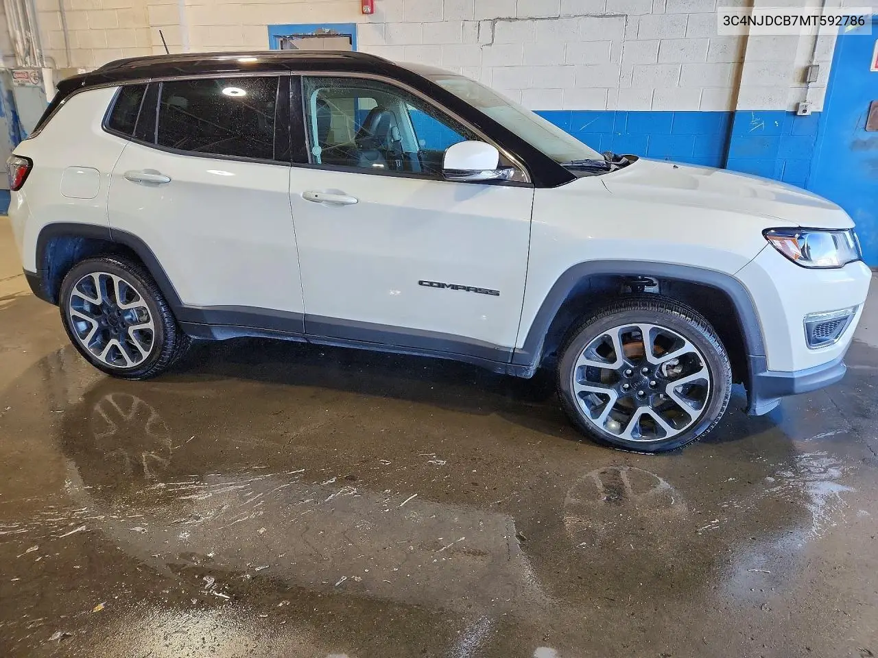 2021 JEEP COMPASS VIN 3C4NJDCB7MT592786 — фото 4