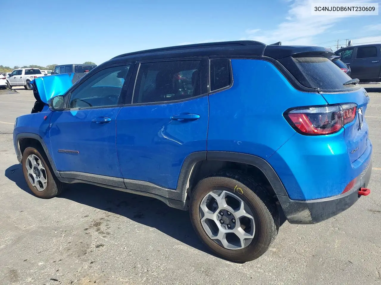 2022 JEEP COMPASS VIN 3C4NJDDB6NT230609 — фото 2