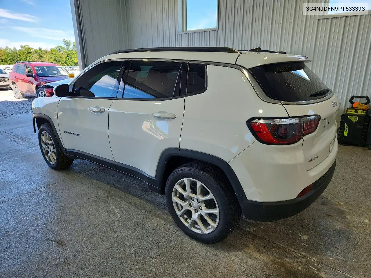 2023 JEEP COMPASS VIN 3C4NJDFN9PT533393 — фото 2